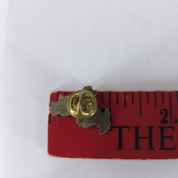 Vintage Disney Uncle Scrooge Enamel Pin Duck Top Hat Lapel Brooch Gold 90s Colle - Picture 5 of 5